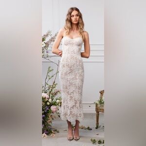 V. Chapman The Betty Dress in White Chantilly Lace